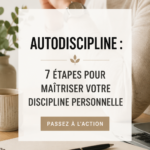 Une femme en train de planifier ses objectifs avec un carnet et un stylo, symbolisant l'autodiscipline.