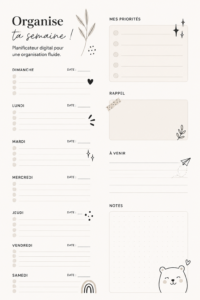 Femme utilisant un planner digital pour organiser sa semaine, avec un environnement de travail inspirant.