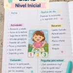 Femme souriante utilisant un planner pour organiser sa journée