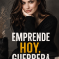 Femme entrepreneur se tenant debout, confiante, dans son bureau.