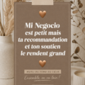 Une femme discutant avec un propriétaire de petit commerce, symbolisant le soutien local