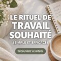 Une femme souriante tenant une lettre d'offre d'emploi après avoir utilisé un sort